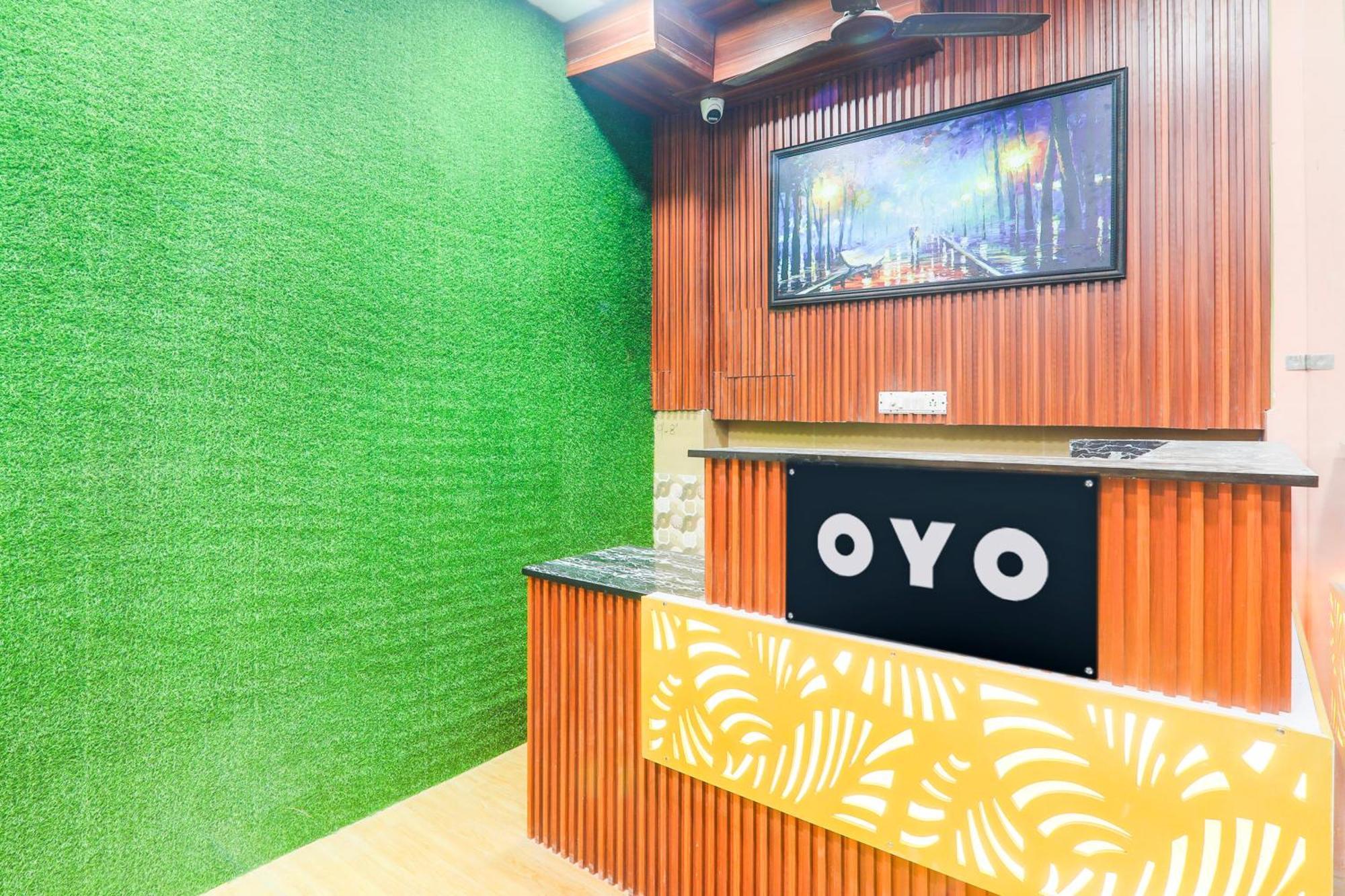 Hotel O V. K Palace Inn Lucknow Esterno foto