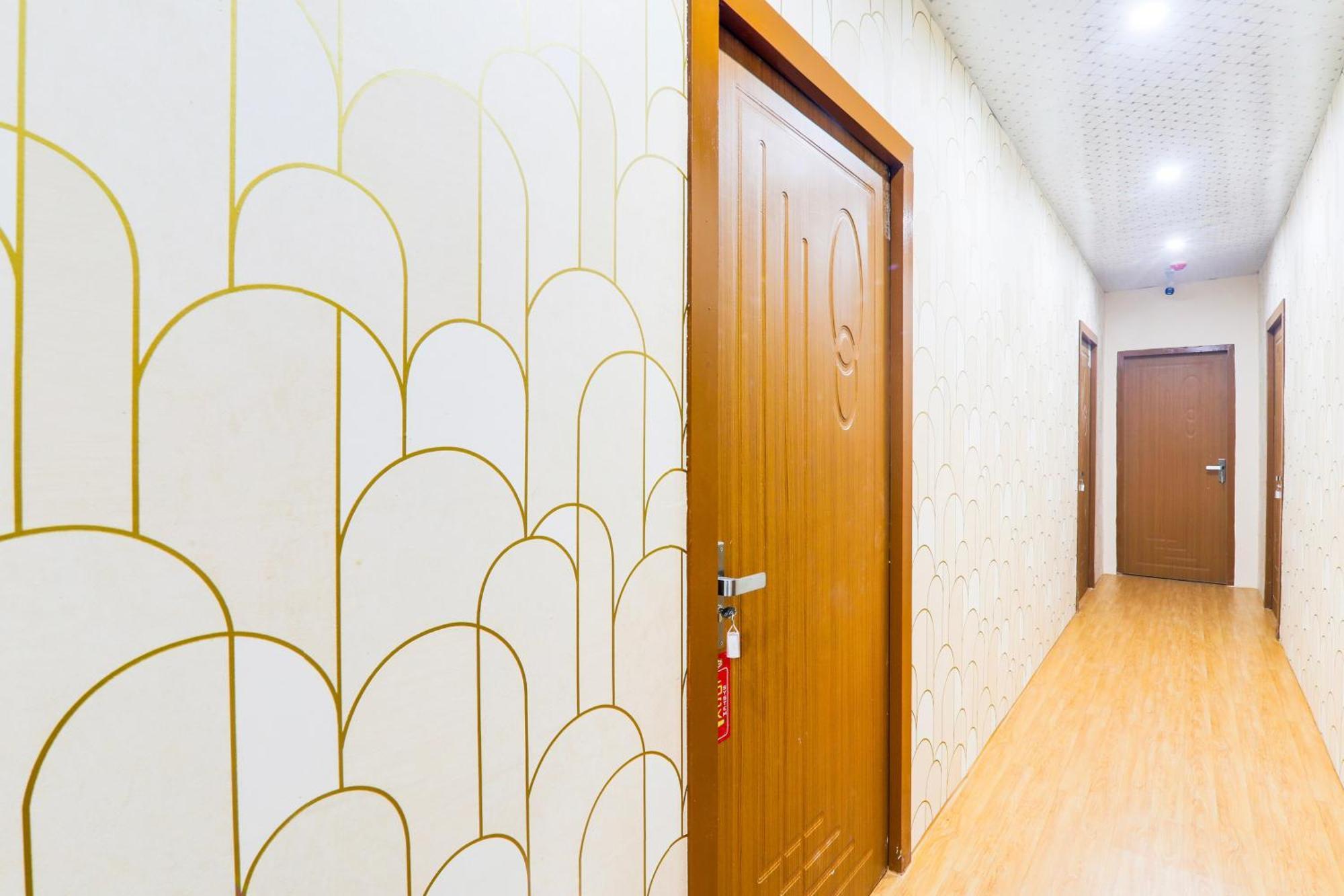 Hotel O V. K Palace Inn Lucknow Esterno foto